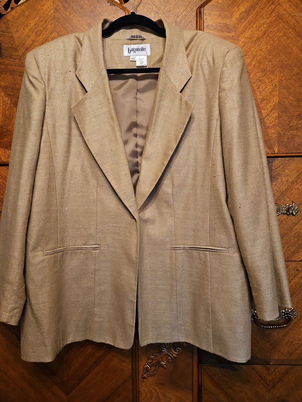 Bagatelle 100% Silk Size 18 W Tan Lightweight Women's Blazer